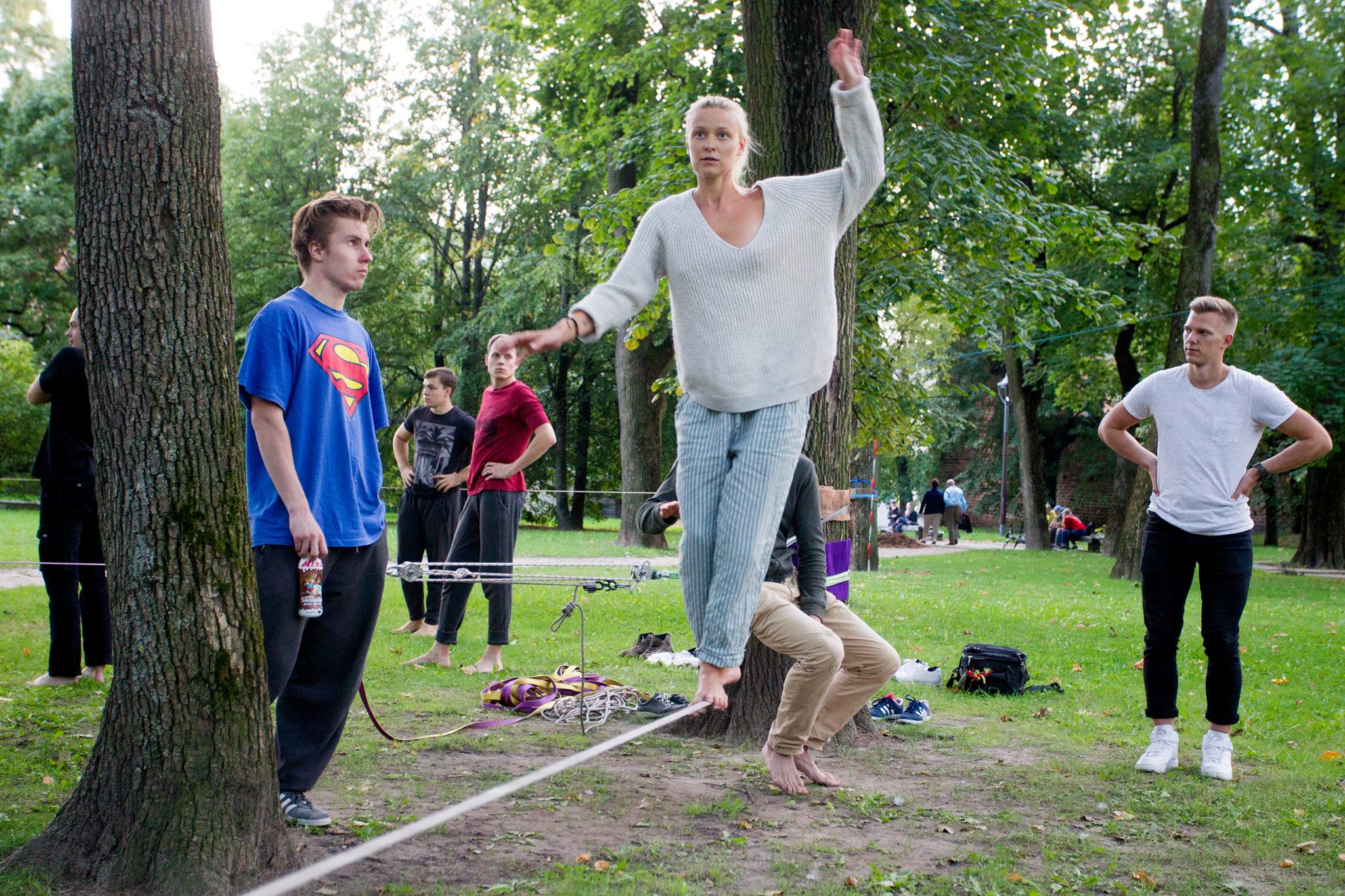 Alternatyvia picture 2 Slackline Knowledge rated